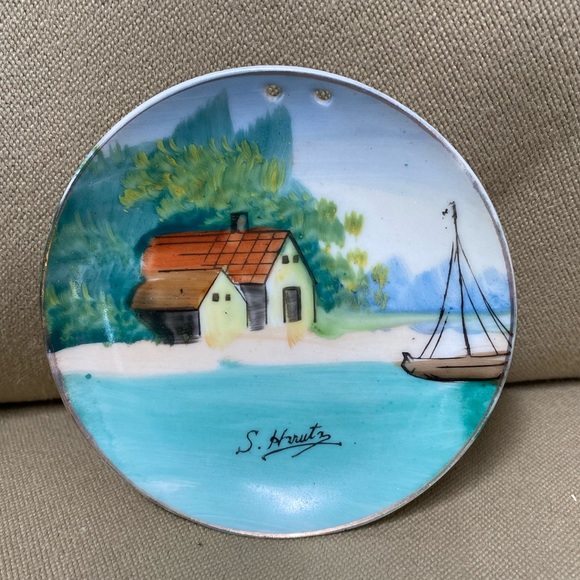 Two Miniature hand painted Japan artist plates - Picture 2 of 6